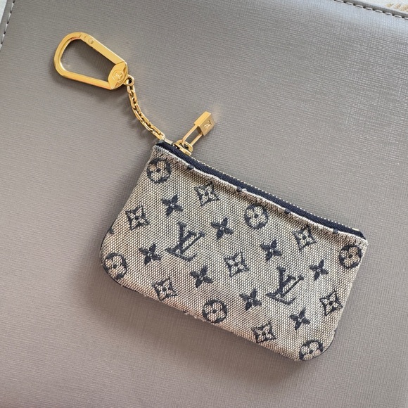 Louis Vuitton Accessories - Louis Vuitton Vintage Monogram Mini Lin Key Pouch